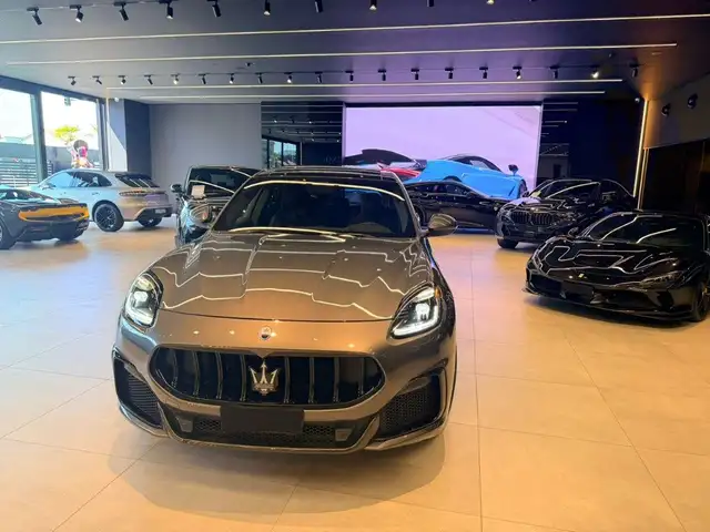 Maserati Grecale view 5
