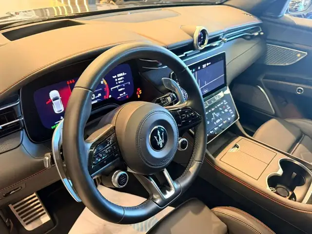 Maserati Grecale view 14
