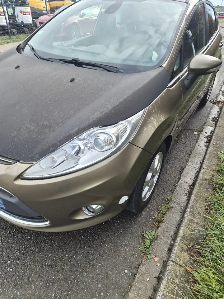 Ford Fiesta 3 portes — photo 3