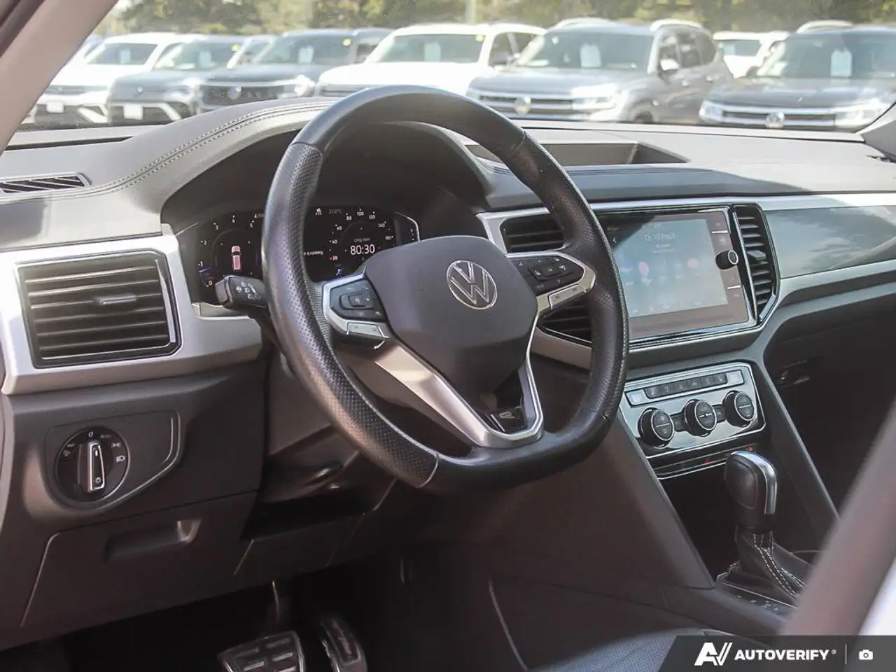 Volkswagen Atlas снимка Volkswagen Atlas