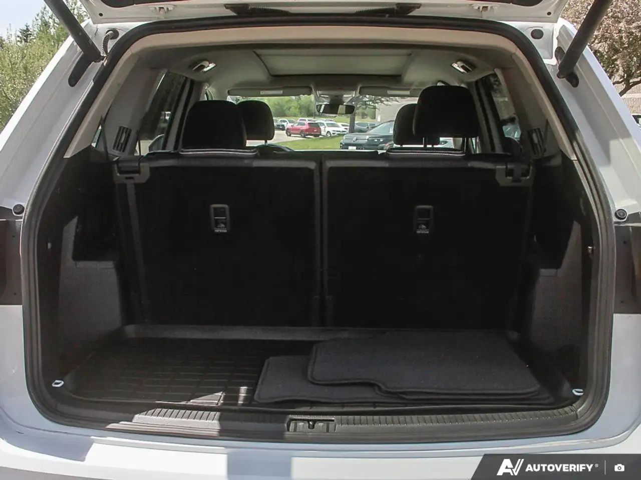 Volkswagen Atlas снимка Volkswagen Atlas