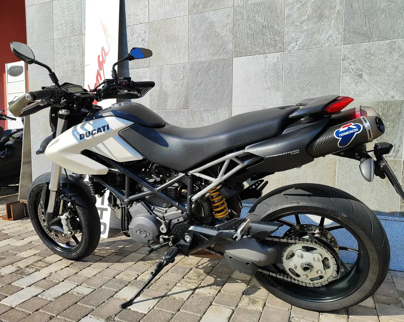 Ducati Hypermotard 796 Weiß - 1