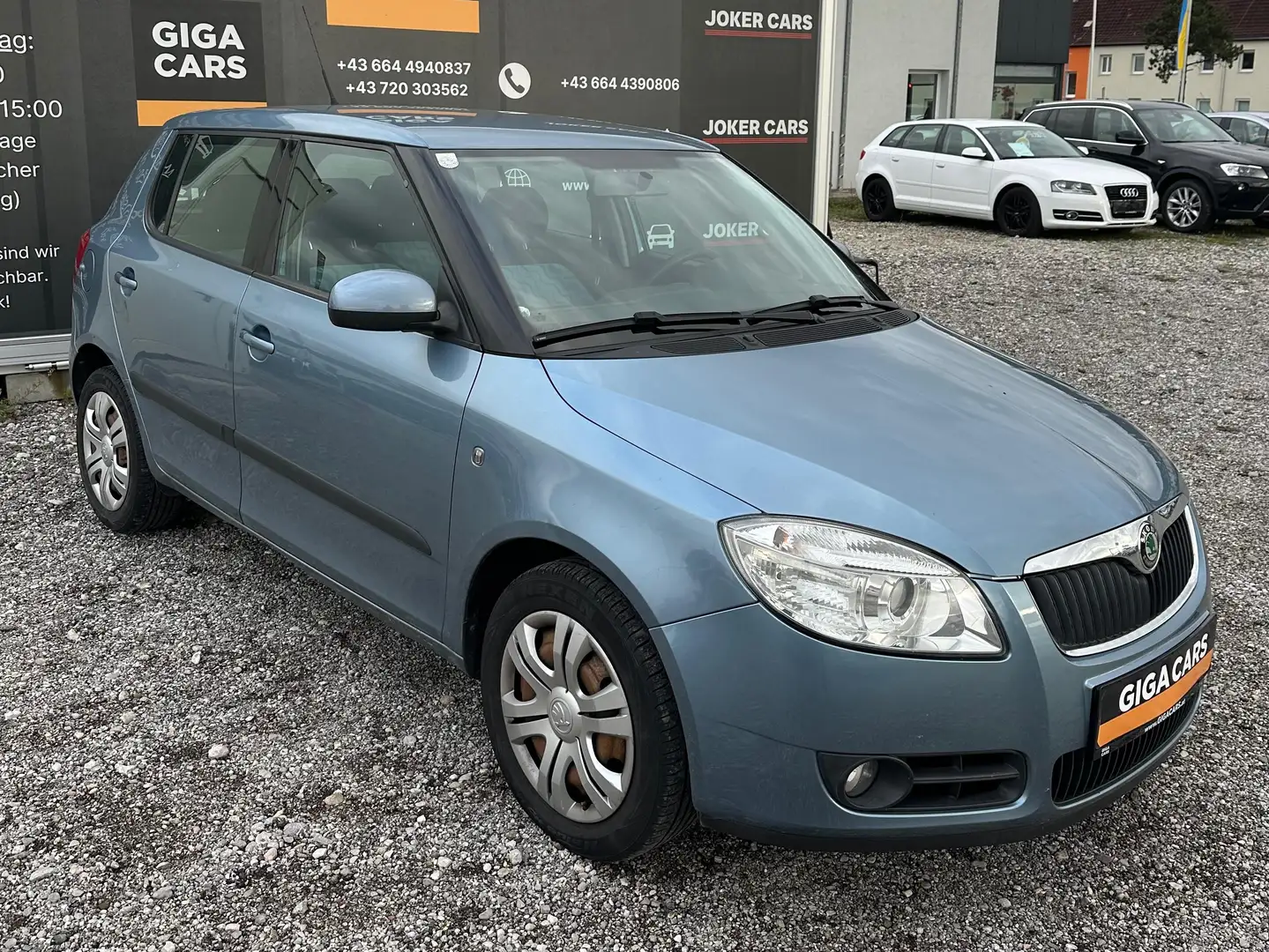 Skoda Fabia Ambiente Gris - 2