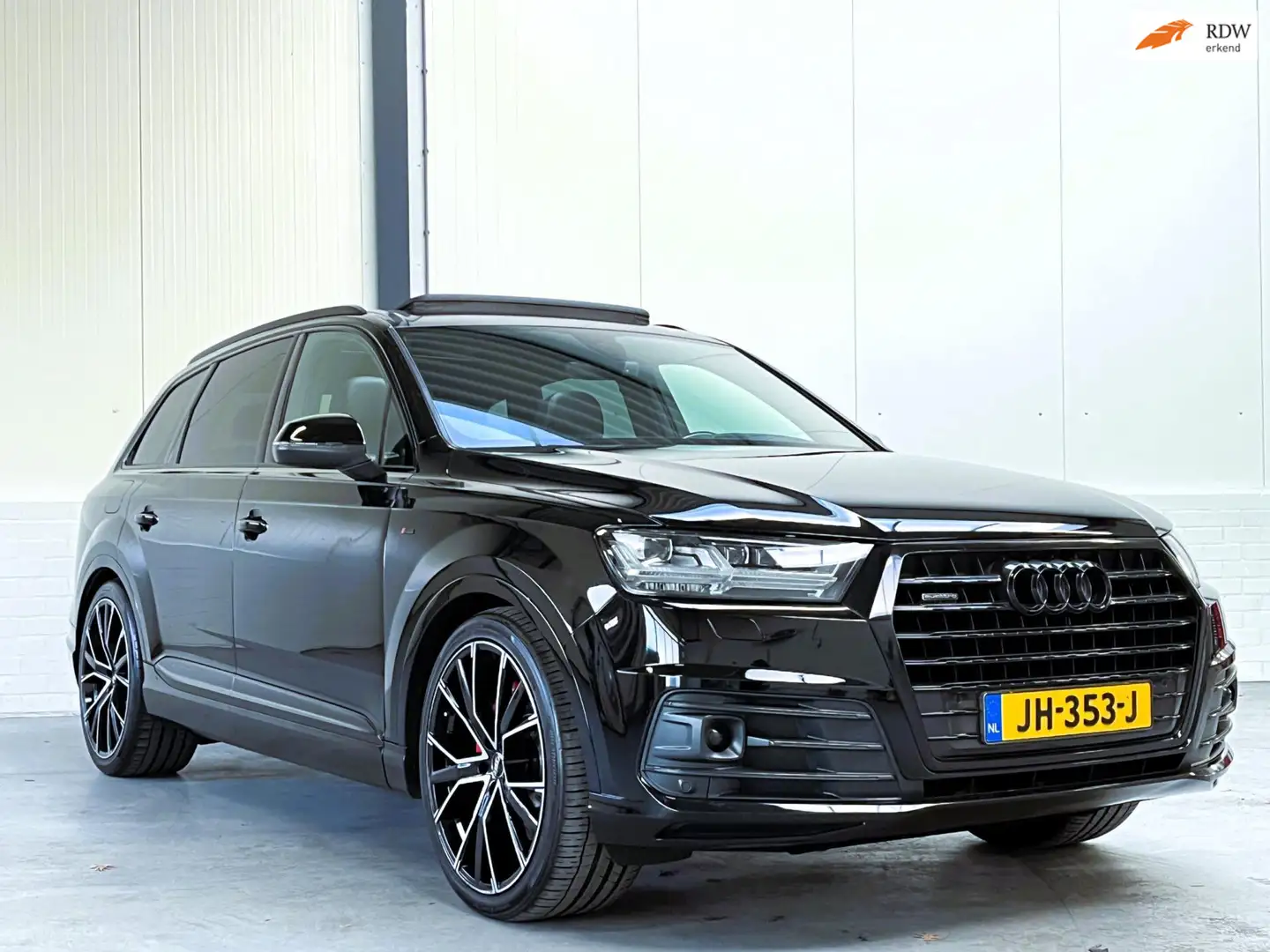 Audi Q7 3.0 TDI quattro Pro Line S 7p Pano|Luchtvering|Sof Zwart - 1