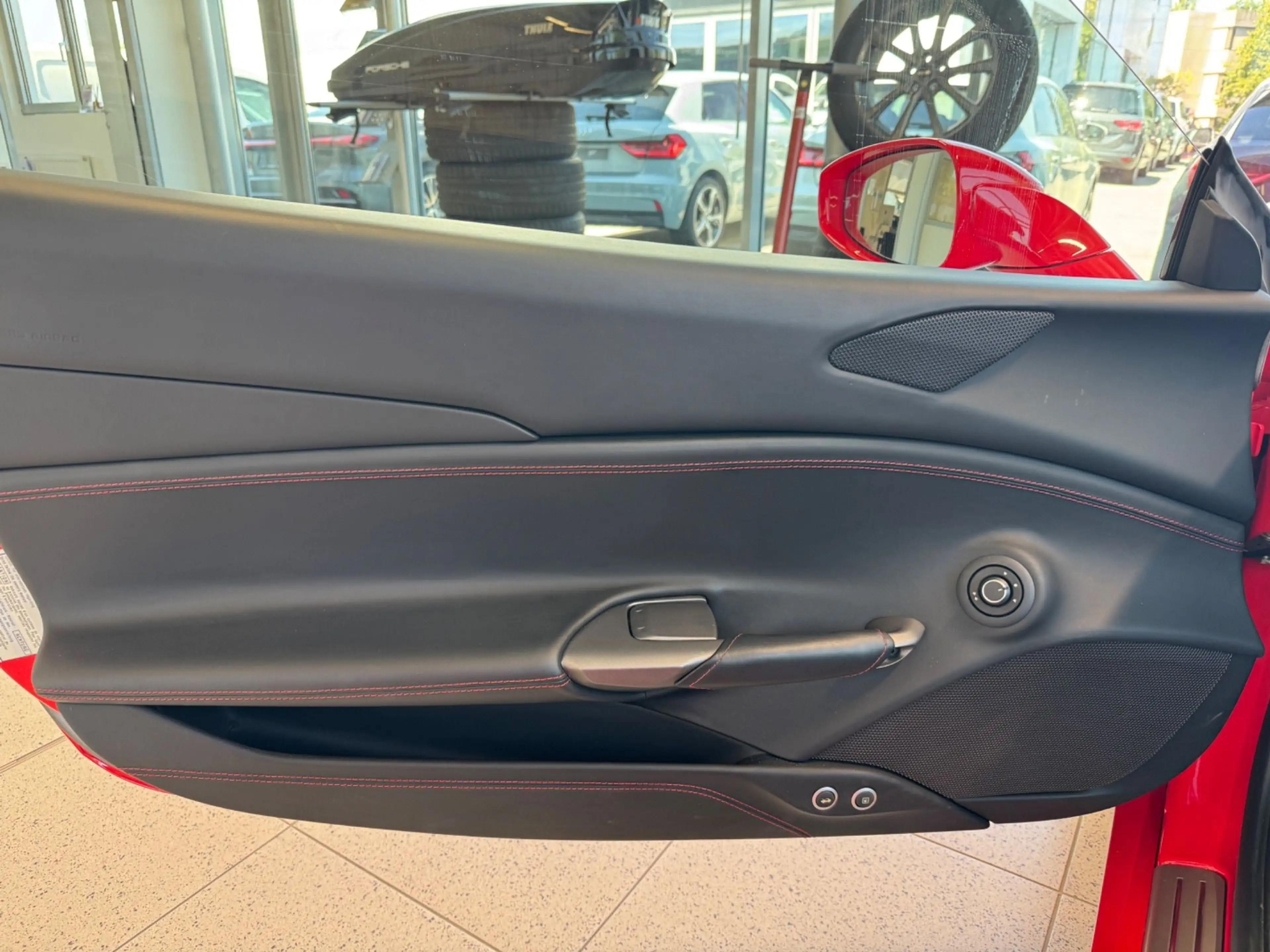 Ferrari 488 Spider — photo 12