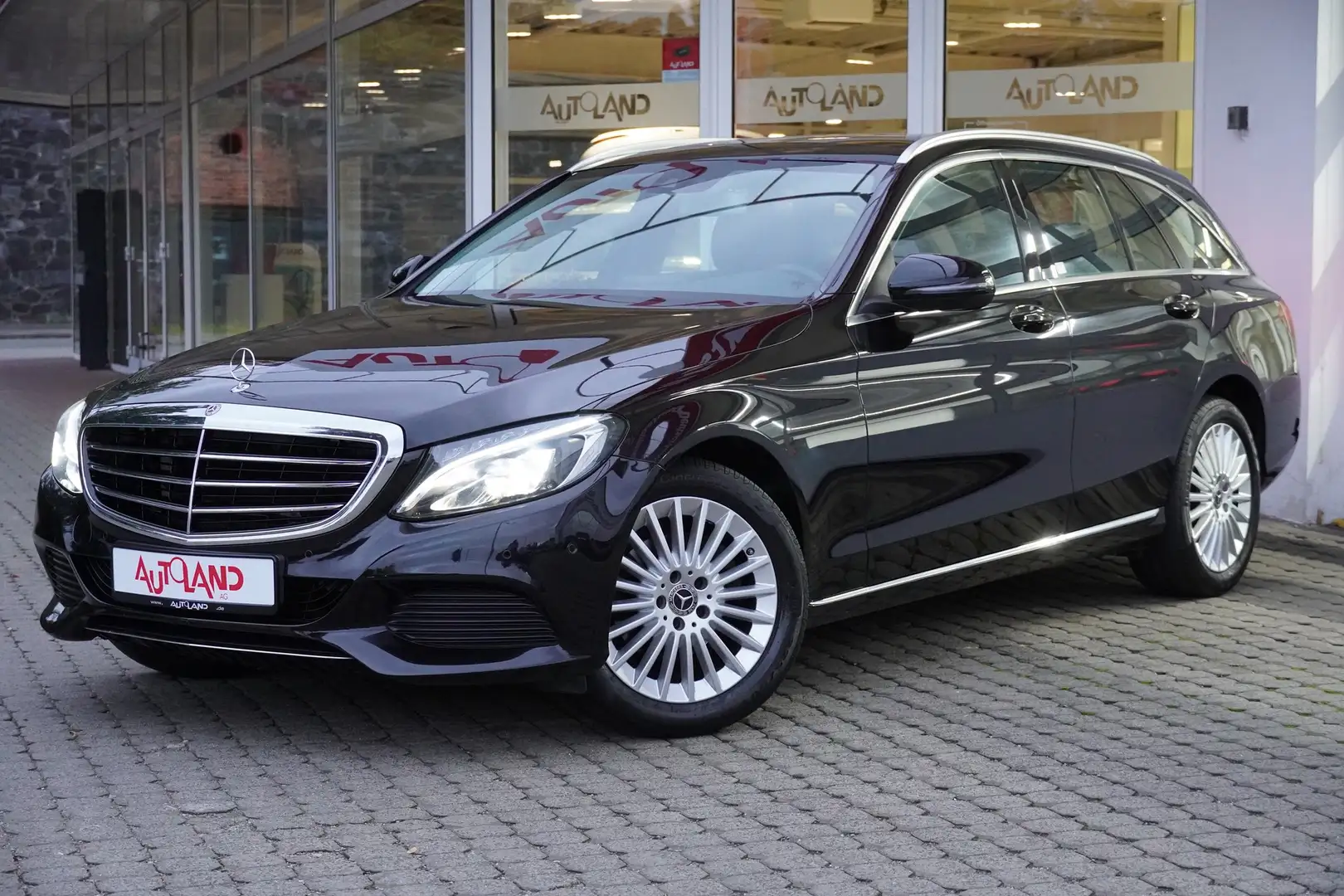 Mercedes-Benz C 160 C180 T Avantgarde 9G-Tronic LED Navi Schiebedach Schwarz - 2