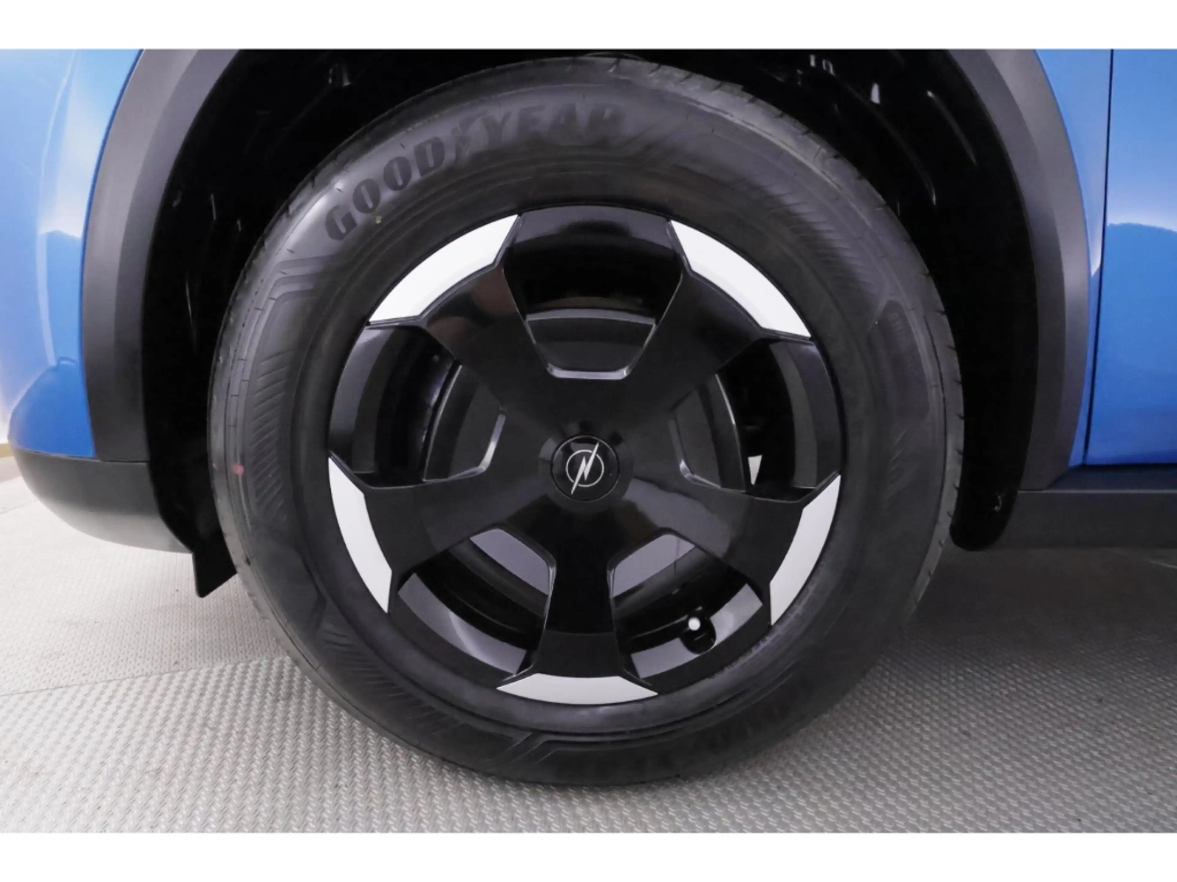 Opel Frontera Aut.Edition+LED+NAVI+KAMERA — photo 12