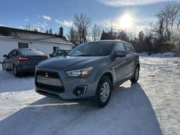 AWD 4dr CVT SE