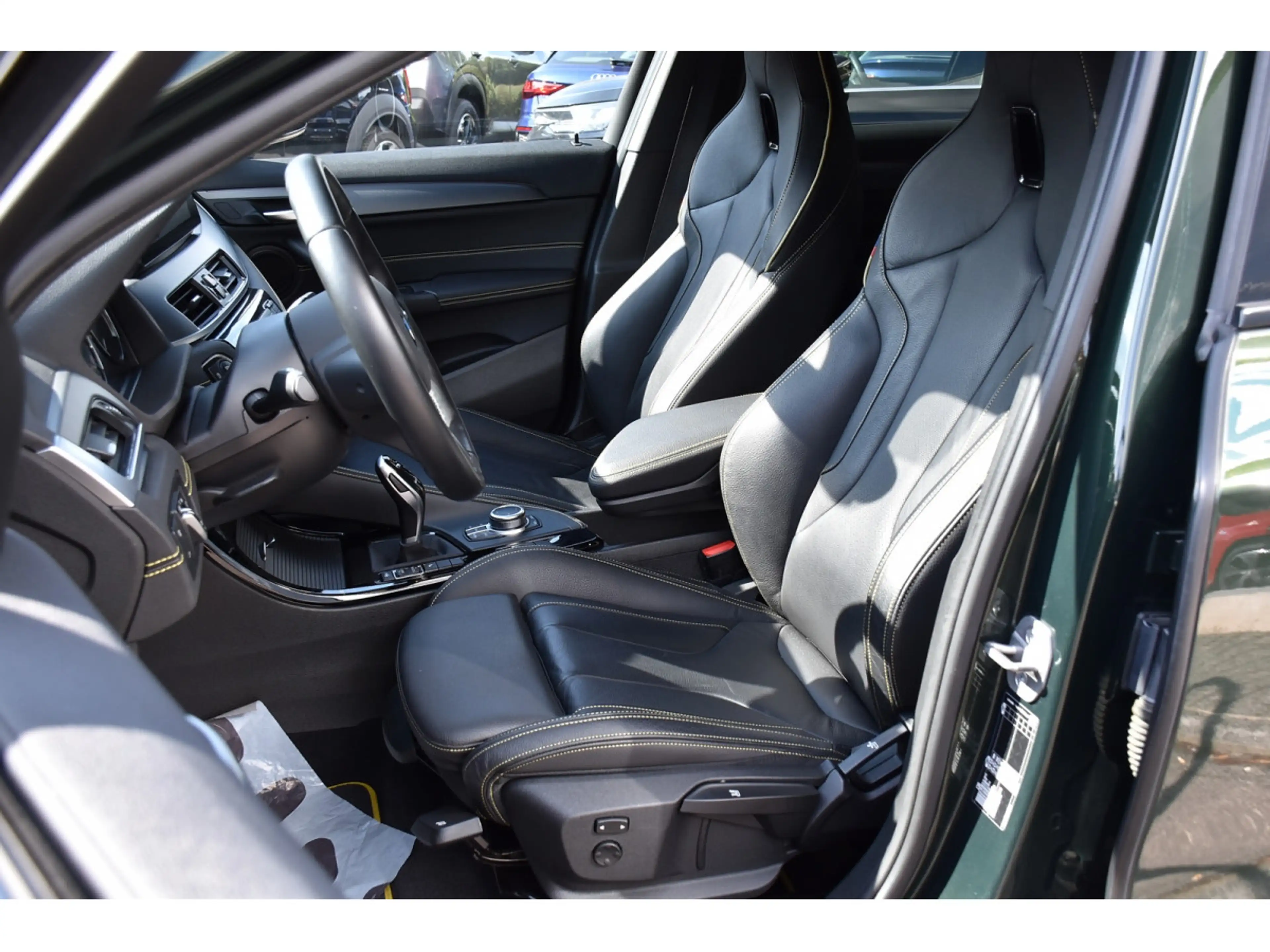 BMW X2 2.0dA sDrive "M" Sport Gold Edition CUIR HUD CAM — photo 6