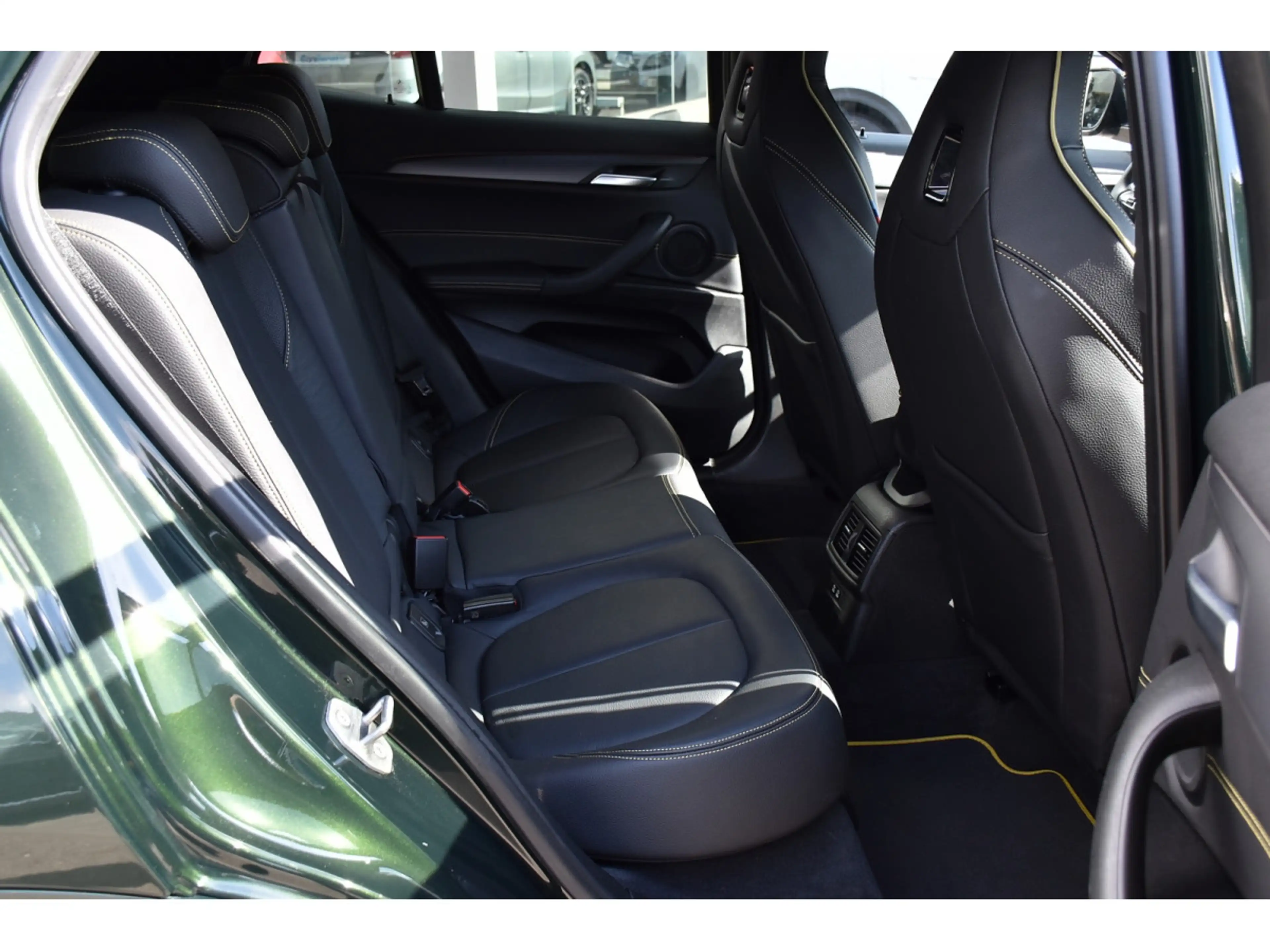 BMW X2 2.0dA sDrive "M" Sport Gold Edition CUIR HUD CAM — photo 8