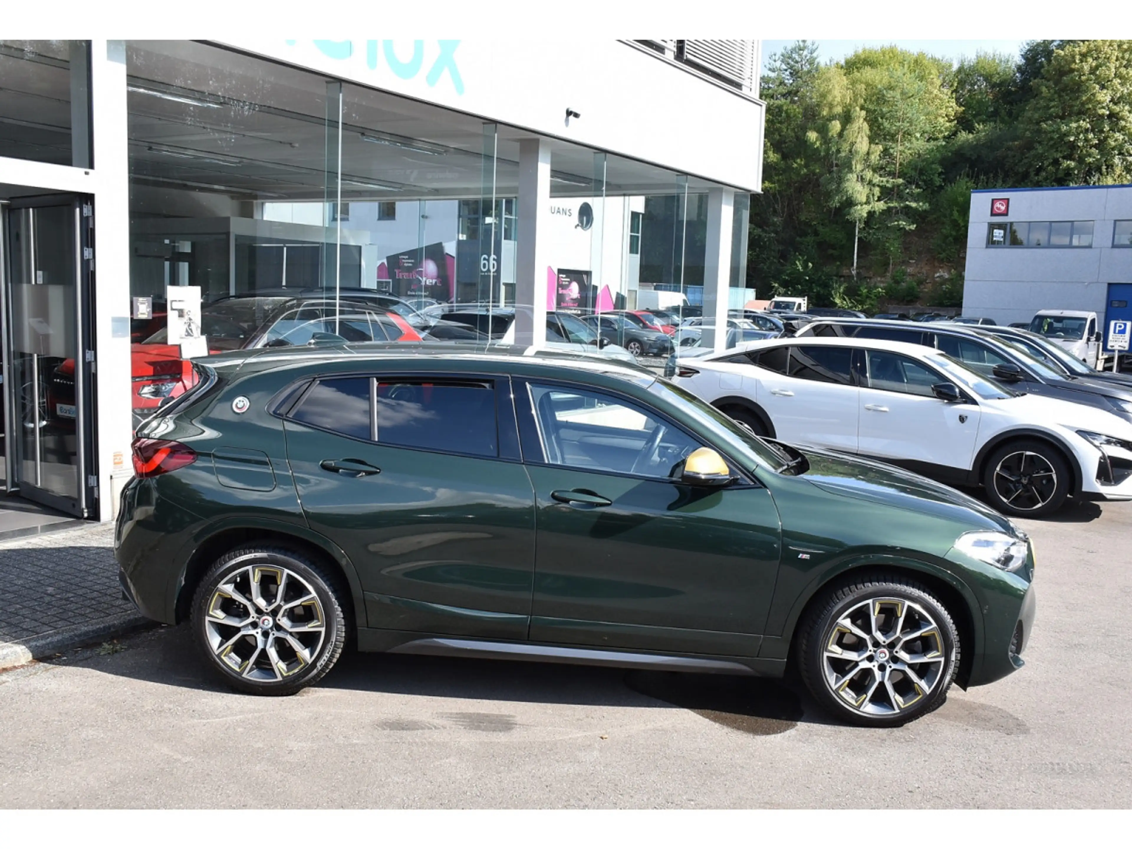 BMW X2 2.0dA sDrive "M" Sport Gold Edition CUIR HUD CAM — photo 3
