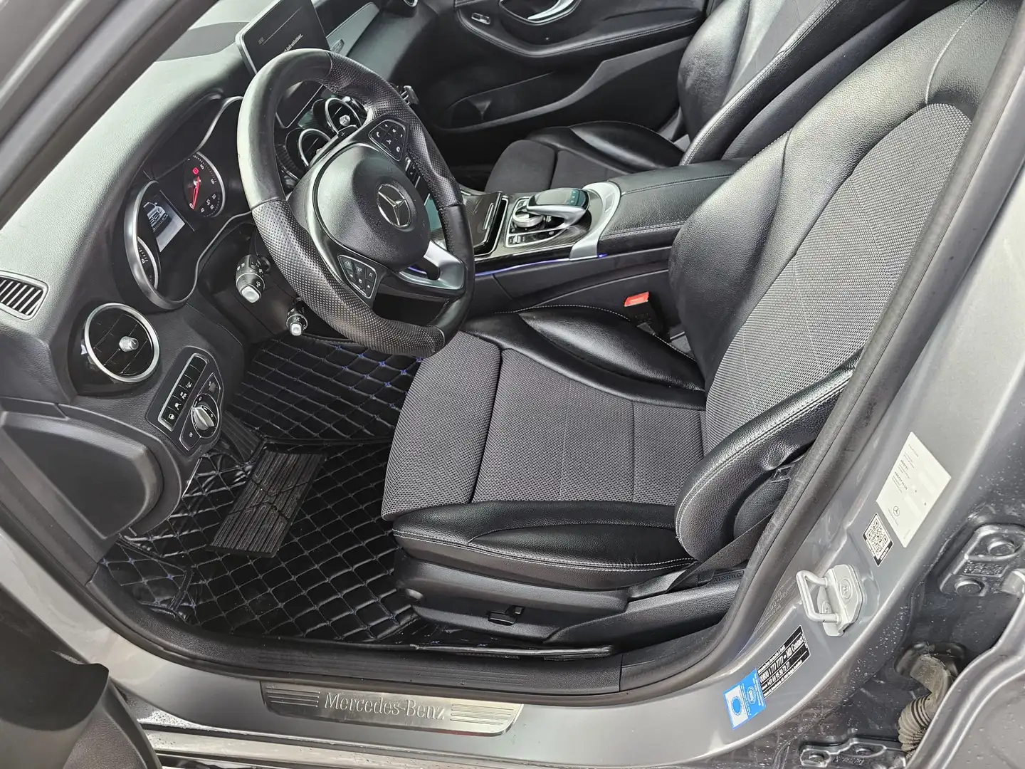 Mercedes-Benz C 250 (BlueTEC) d 4Matic T 7G-TRONIC Avantgarde - 2