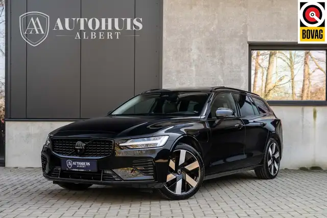 Volvo V60 2.0 T8 Recharge AWD Ultra Dark B&W Massage Trekhaa