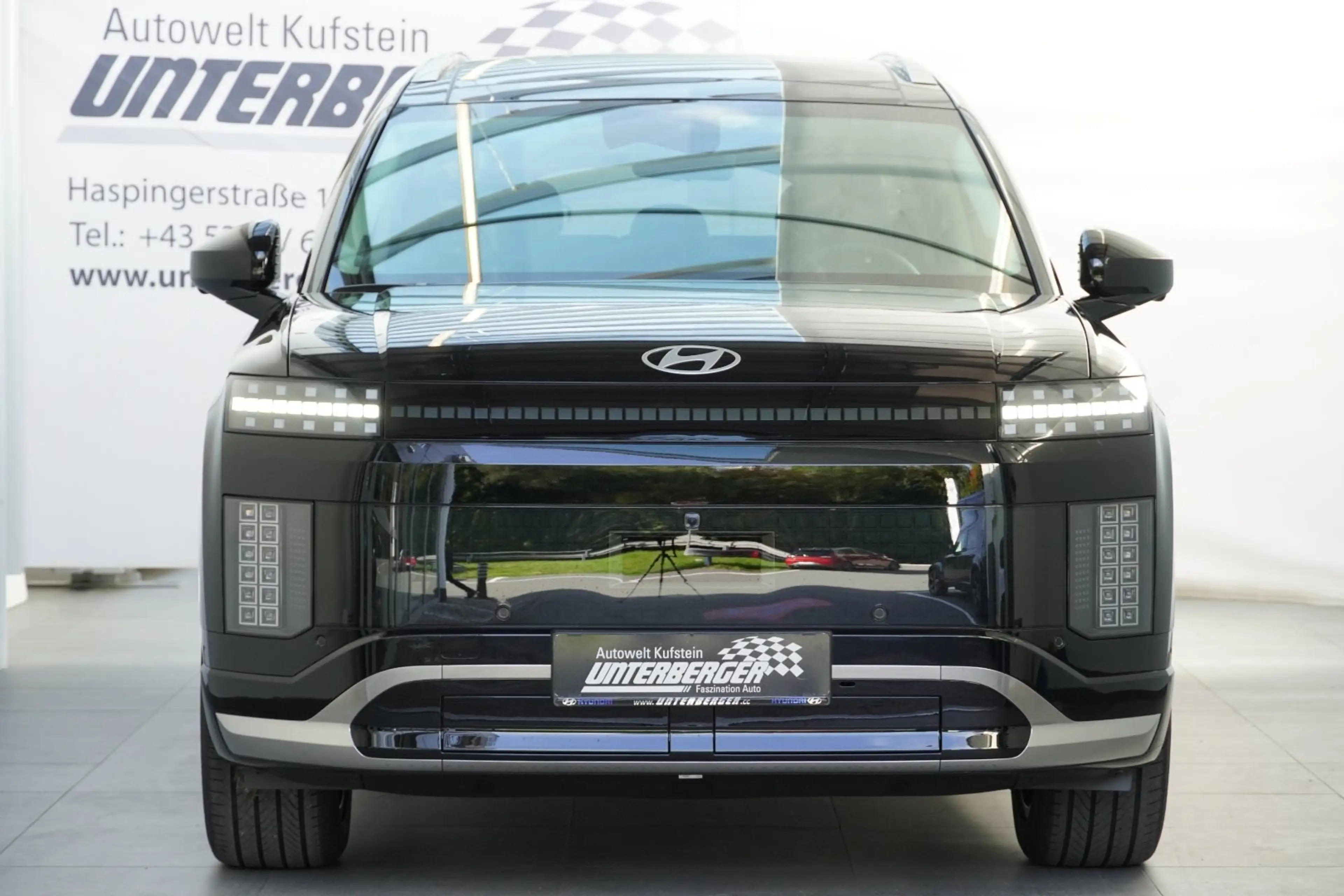 Hyundai IONIQ 9 Calligraphy 110 kWh 4WD — photo 3