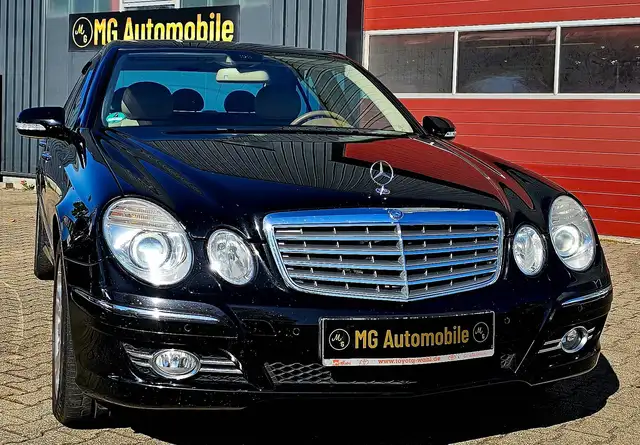 Mercedes-Benz E 230 Sportpaket/17 Zoll Alu/Leder