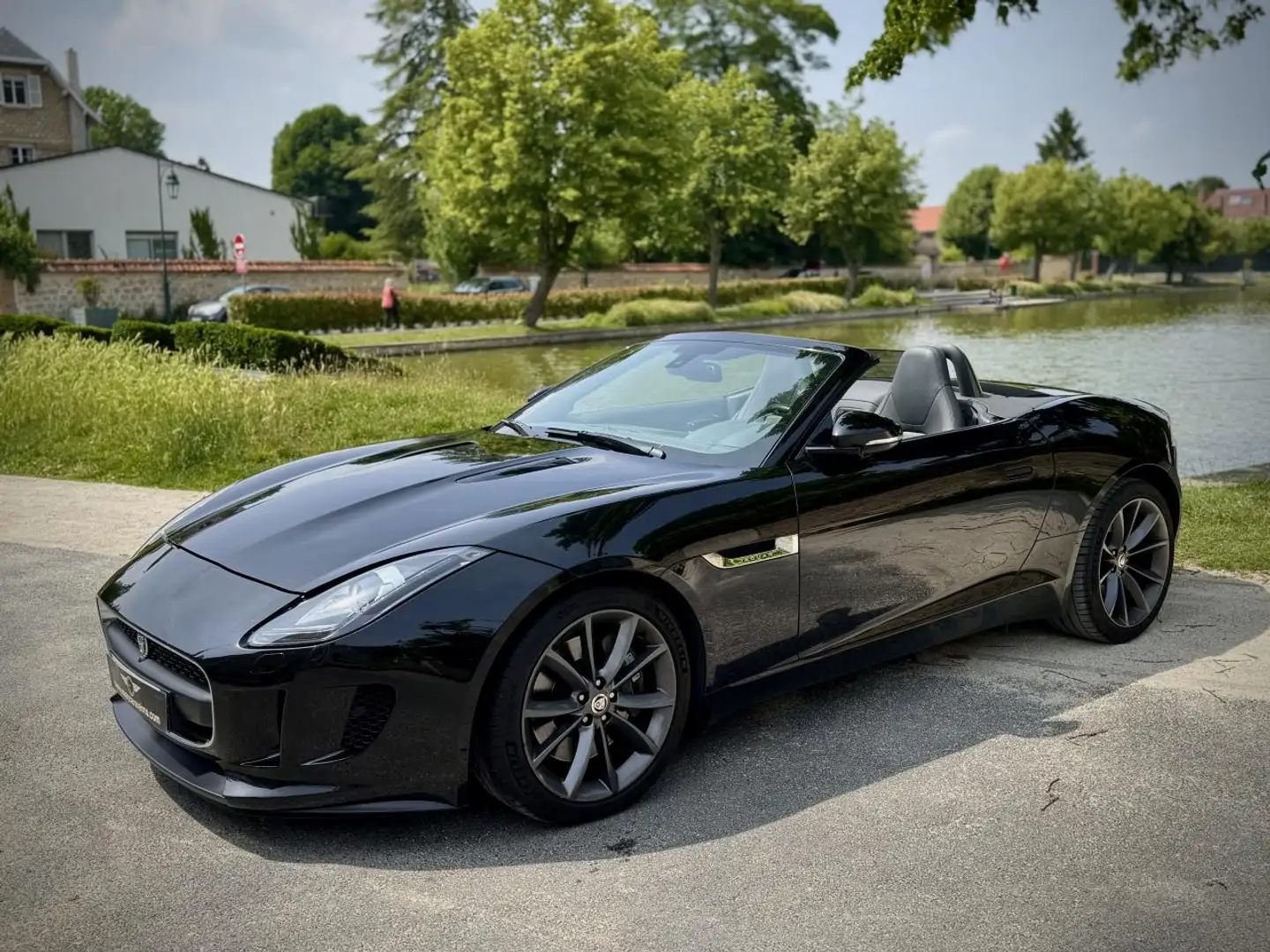 Jaguar F-Type F-Type Cabriolet 3.0i V6 - BVA Quickshift - Stop/S Noir - 1