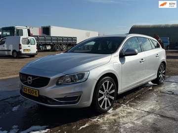 2.4 D6 Twin Engine R-Design I START NIET I Full op