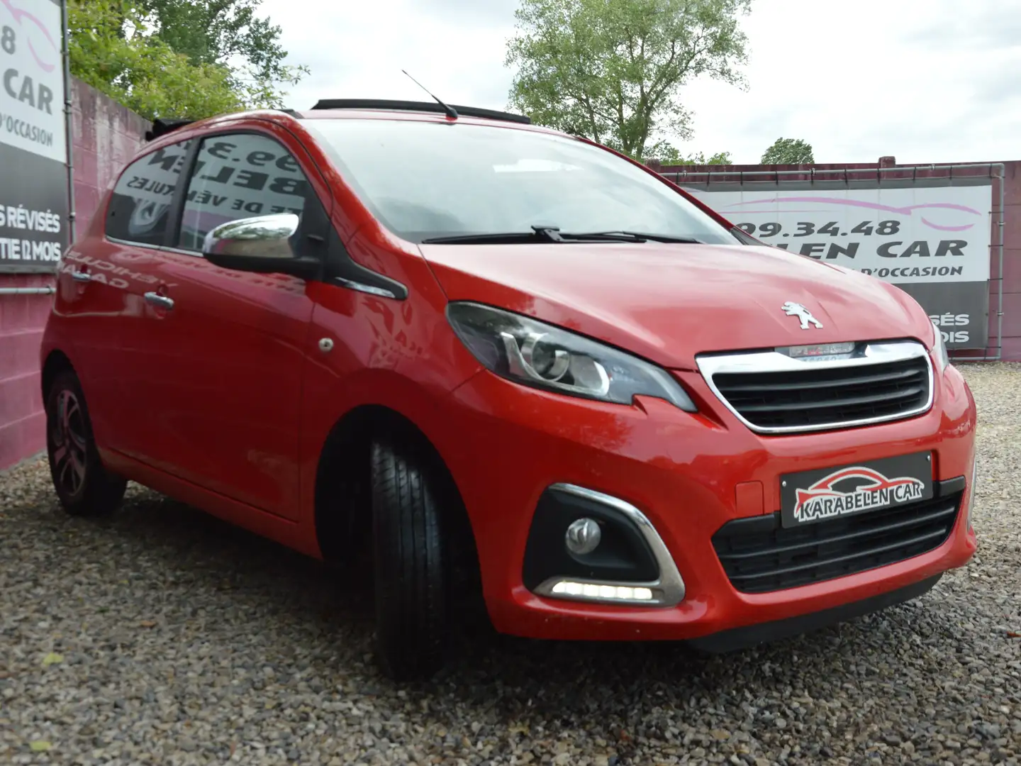 Peugeot 108 1.2PureTech Top! Allure OPEN AIR CLIM 93.310KM Rouge - 2