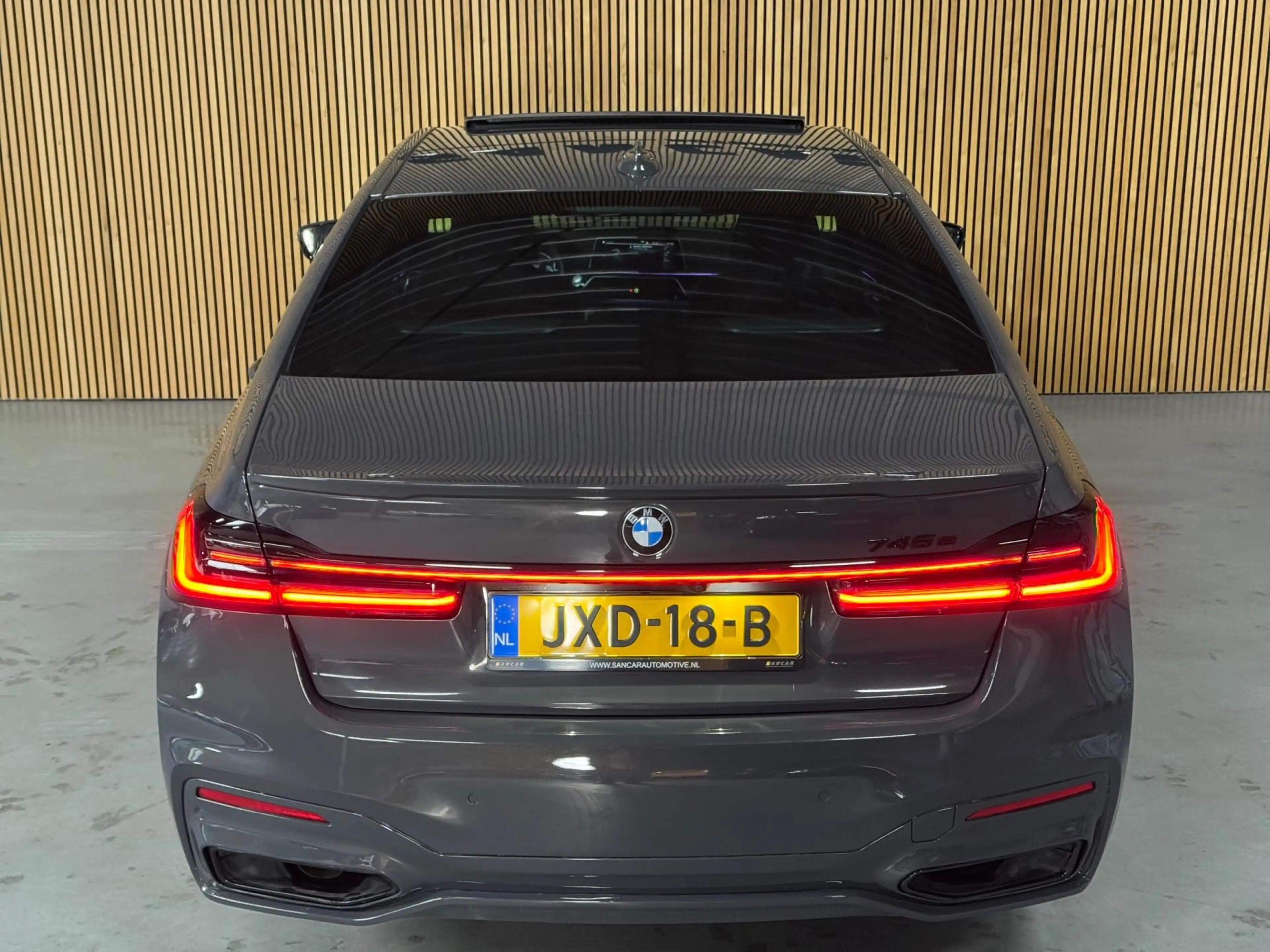 BMW 745 7-serie 745e High Executive — photo 13