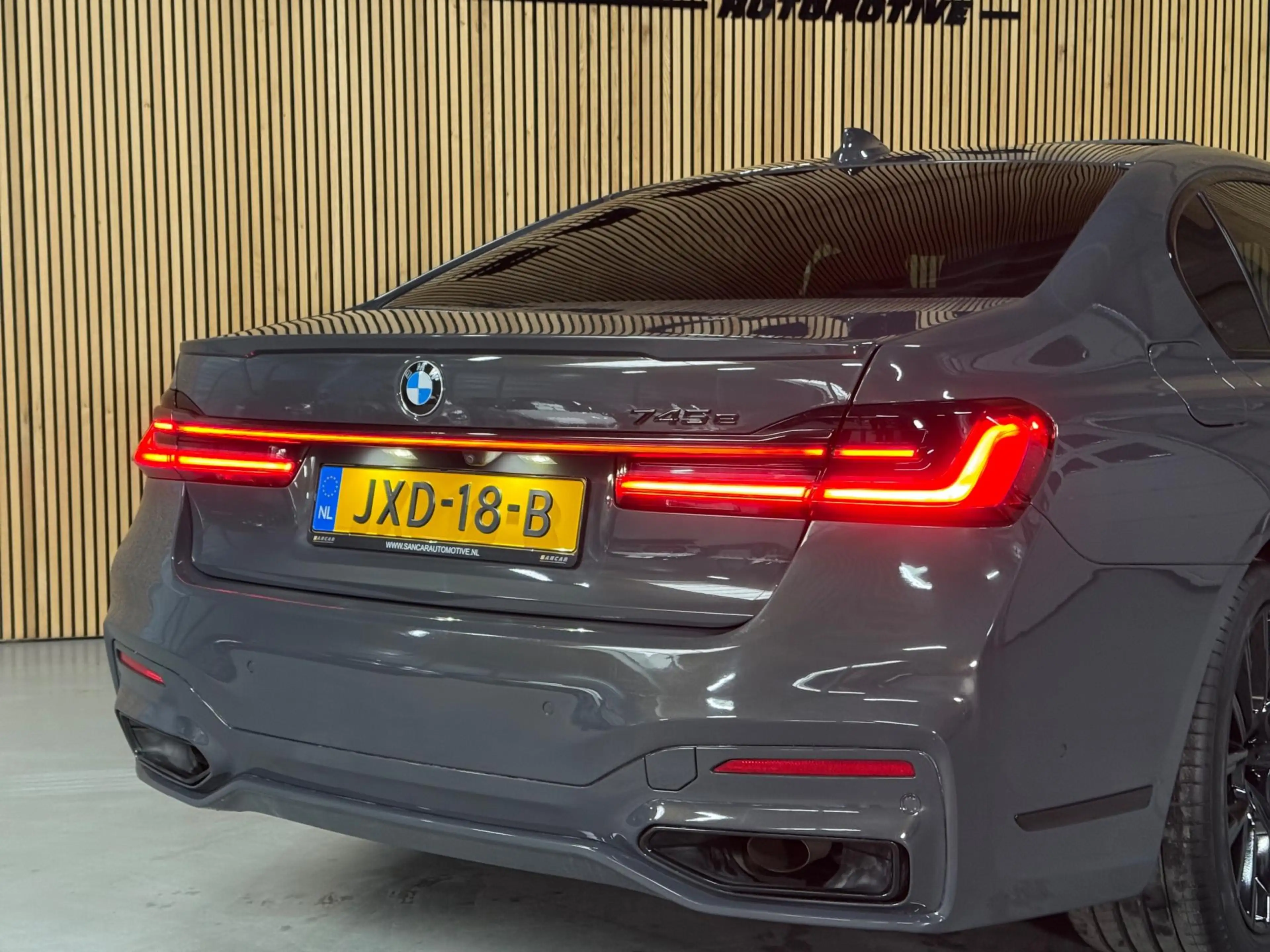 BMW 745 7-serie 745e High Executive — photo 9