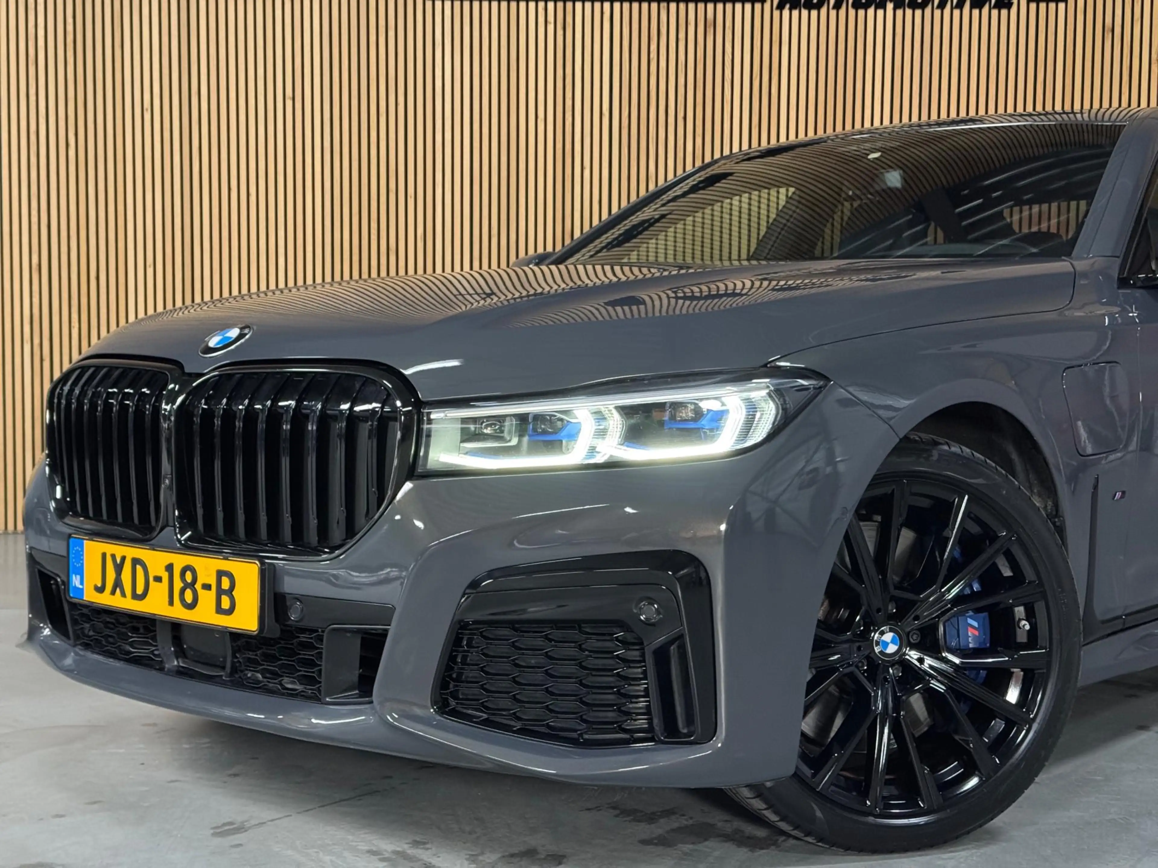 BMW 745 7-serie 745e High Executive — photo 10