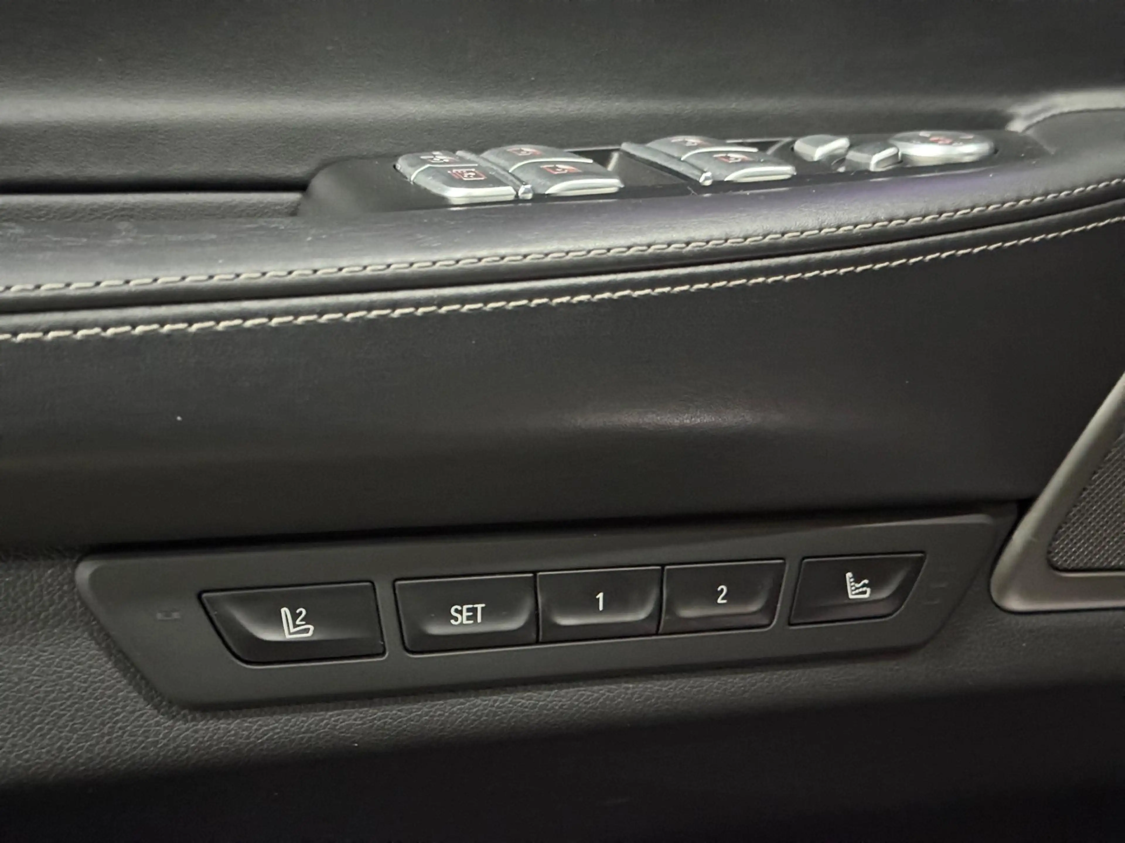 BMW 745 7-serie 745e High Executive — photo 32