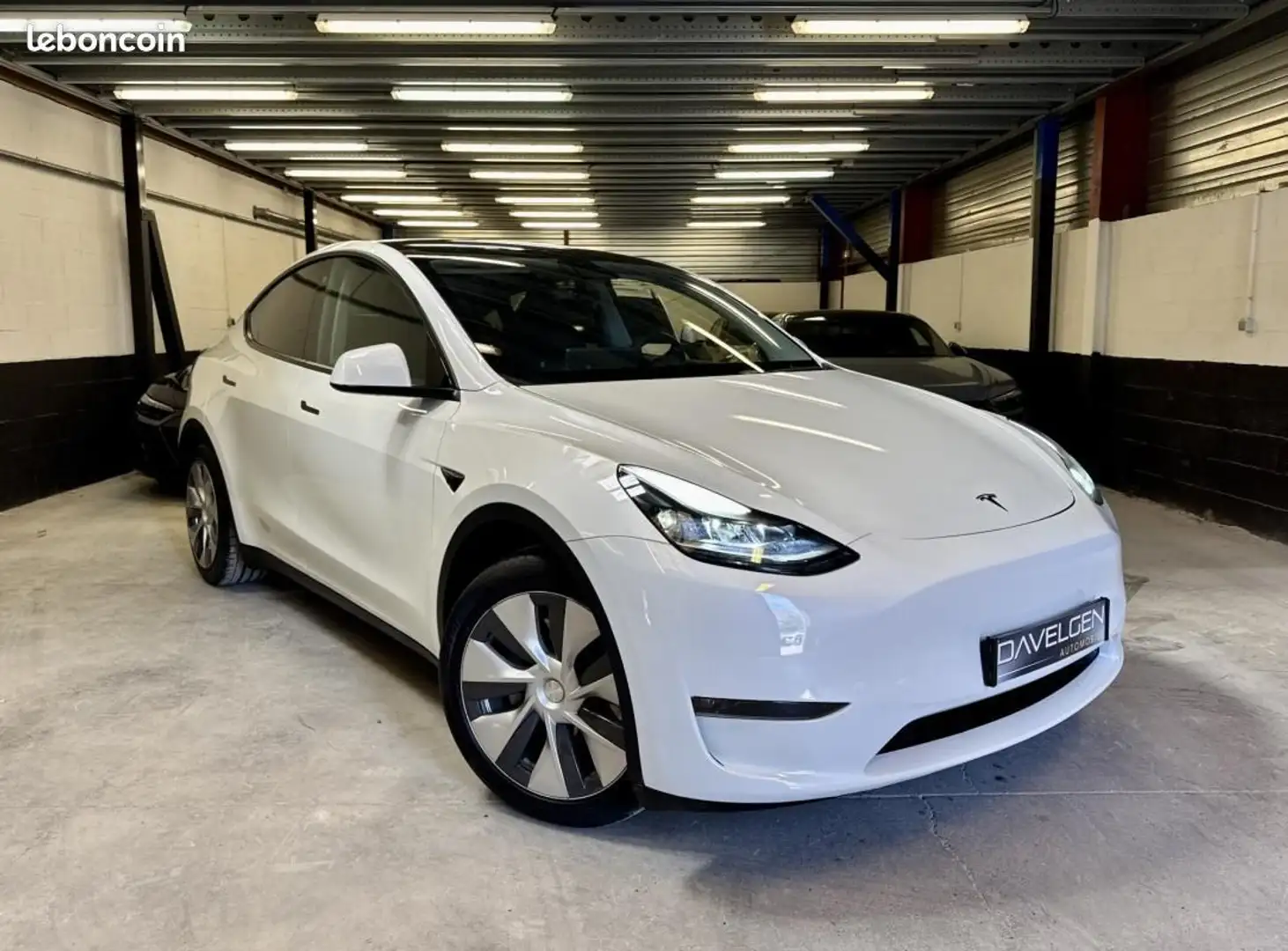 Tesla Model Y Grande Autonomie Long Range Dual Motor AWD Weiß - 1