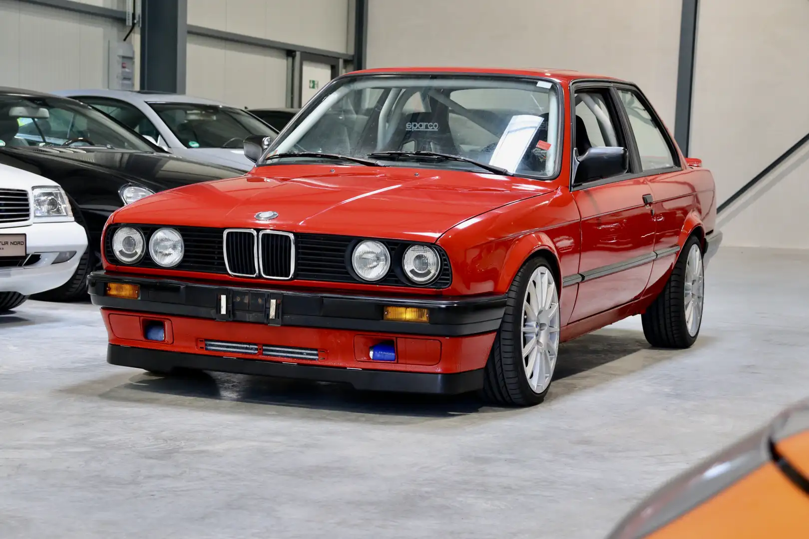 BMW 325 i coupe - Turbo - 463PS - Sparco Rot - 1