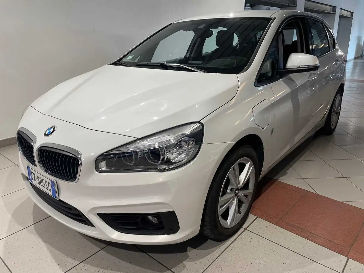 BMW Serie 2 A.T. 225xe Active Tourer iPerformance Adva Alb - 1