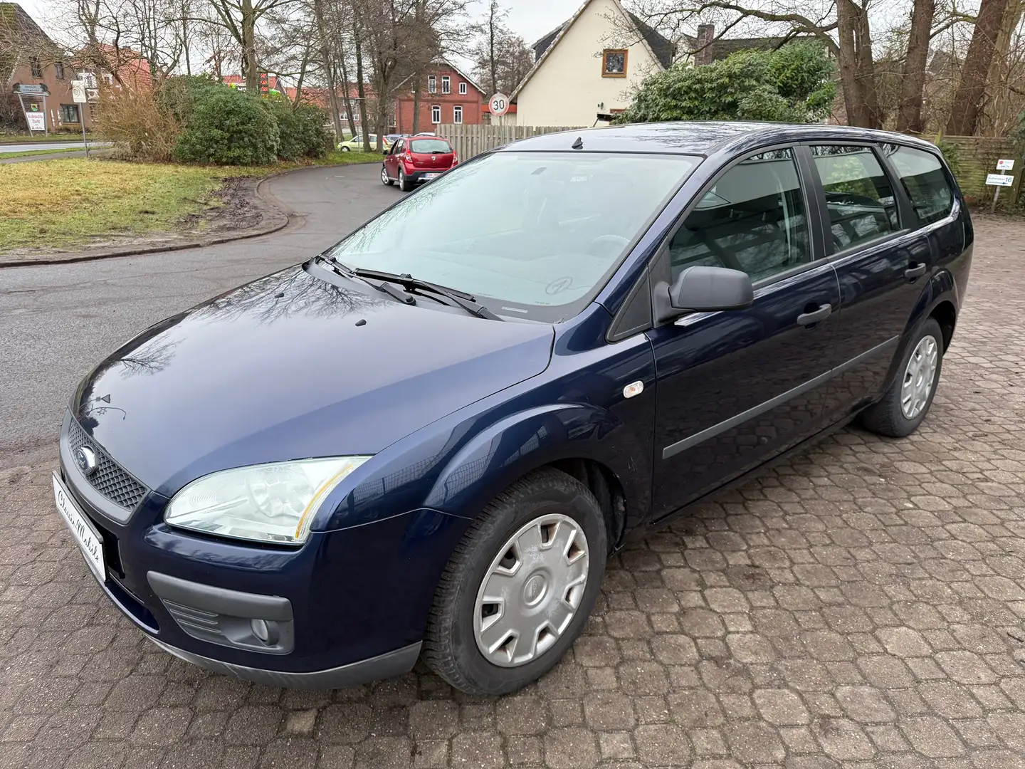 Ford Focus Turnier 1.6 16V Trend *nur 98 TKM*HU a.W. neu* Blau - 2