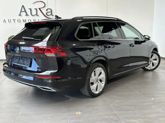 Volkswagen Golf view 4
