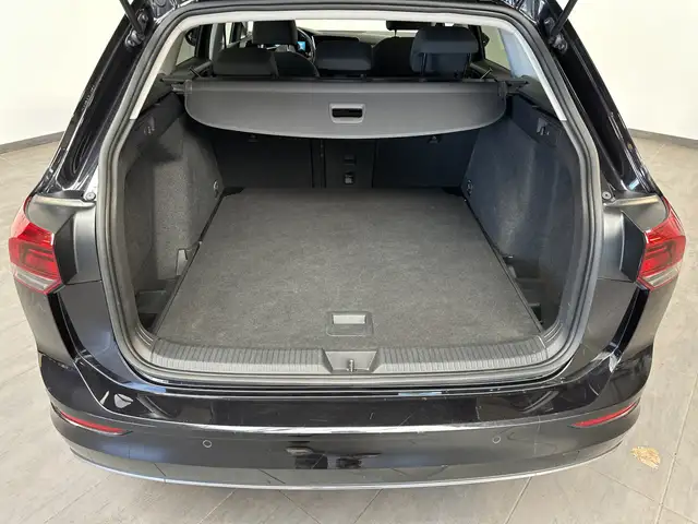 Volkswagen Golf view 6