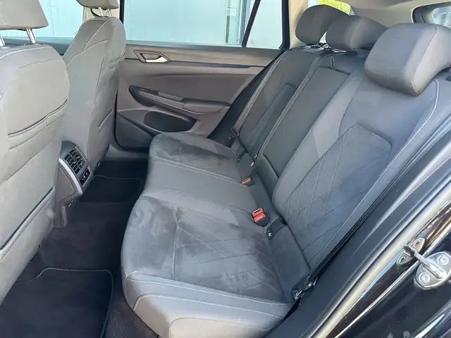 Volkswagen Golf view 11