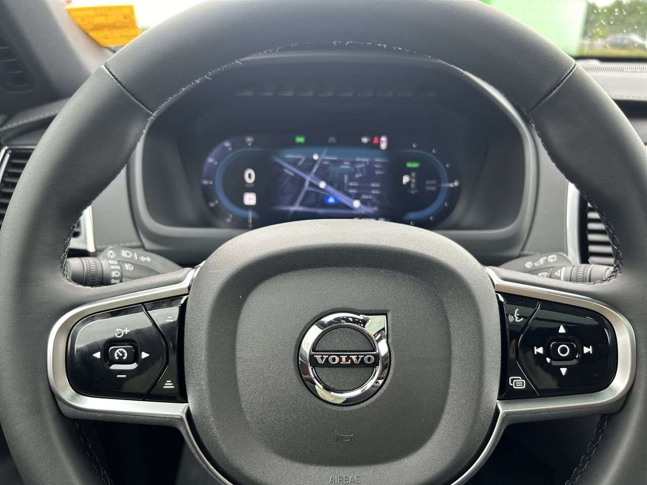 2025 Volvo XC90 Ultra Bright Theme Local | Accident-Free | HUD | P thumb 22