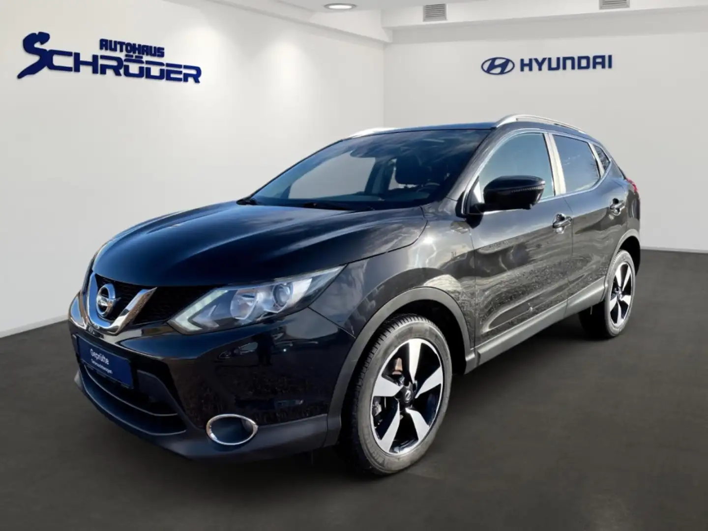Nissan Qashqai 1.2 N-Connecta Kamera Navi Sitzheizung Schwarz - 1