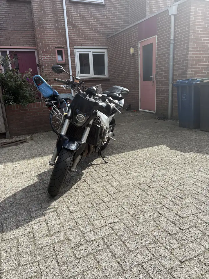 Yamaha FZR 1000