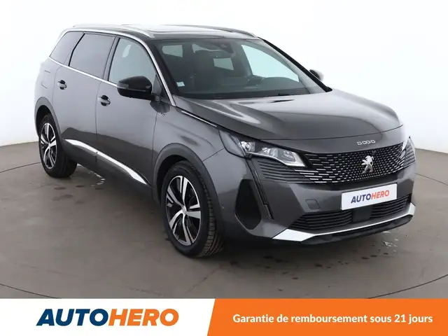 Peugeot 5008 view 8