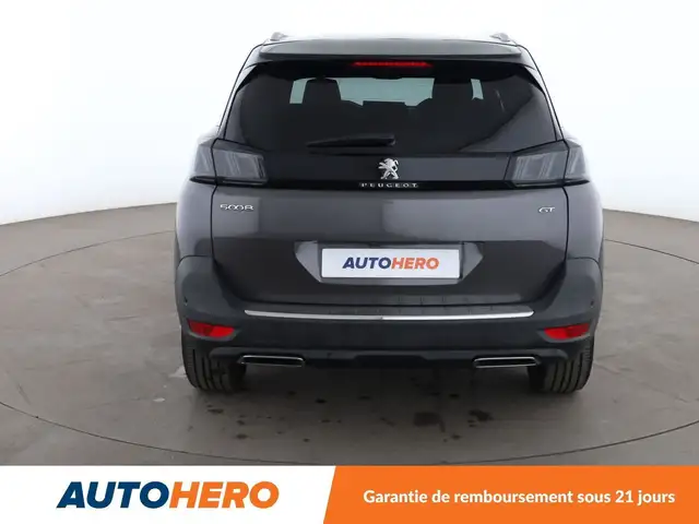 Peugeot 5008 view 5