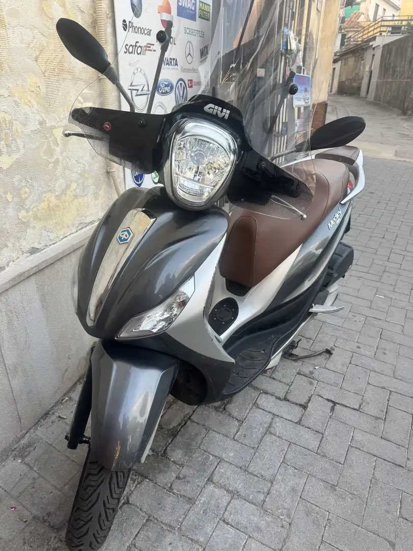 Piaggio Medley 150 - 1