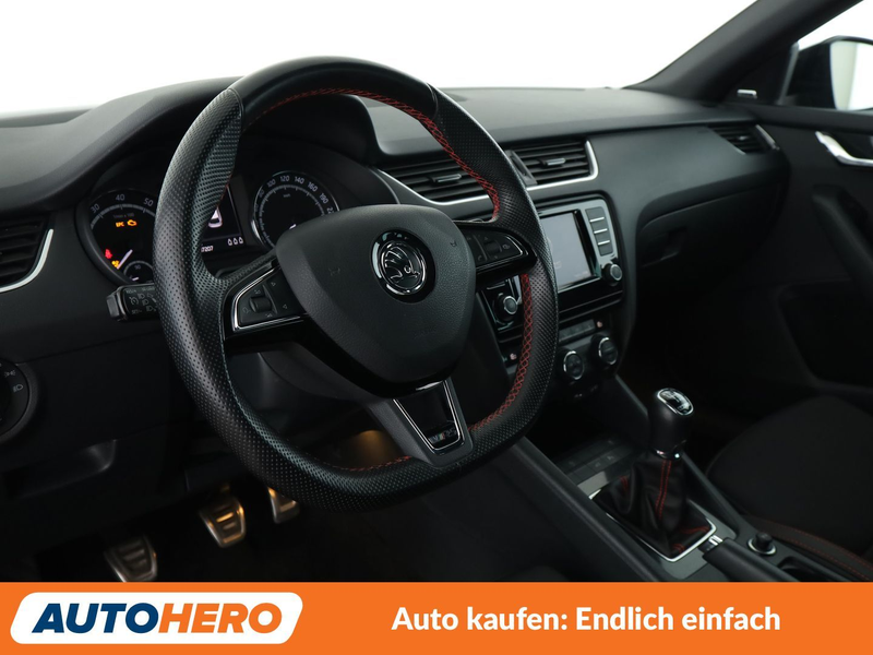 Skoda Octavia 2.0 TSI RS *NAVI*BiXENON*PDC*TEMPO*SHZ*ALU* — photo 11