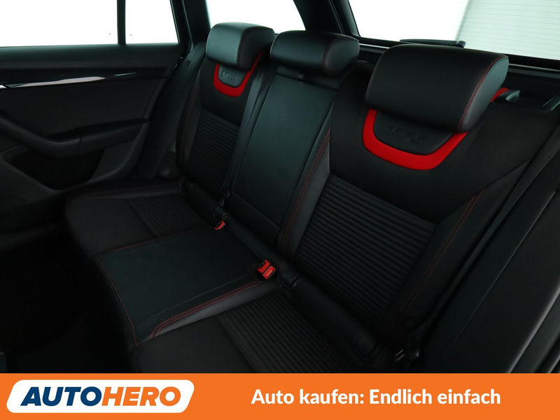 Skoda Octavia 2.0 TSI RS *NAVI*BiXENON*PDC*TEMPO*SHZ*ALU* — photo 14