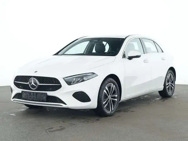 Mercedes-Benz A 250 e Progressive Keyless-Go, Camera, Mbux, DAB, Led