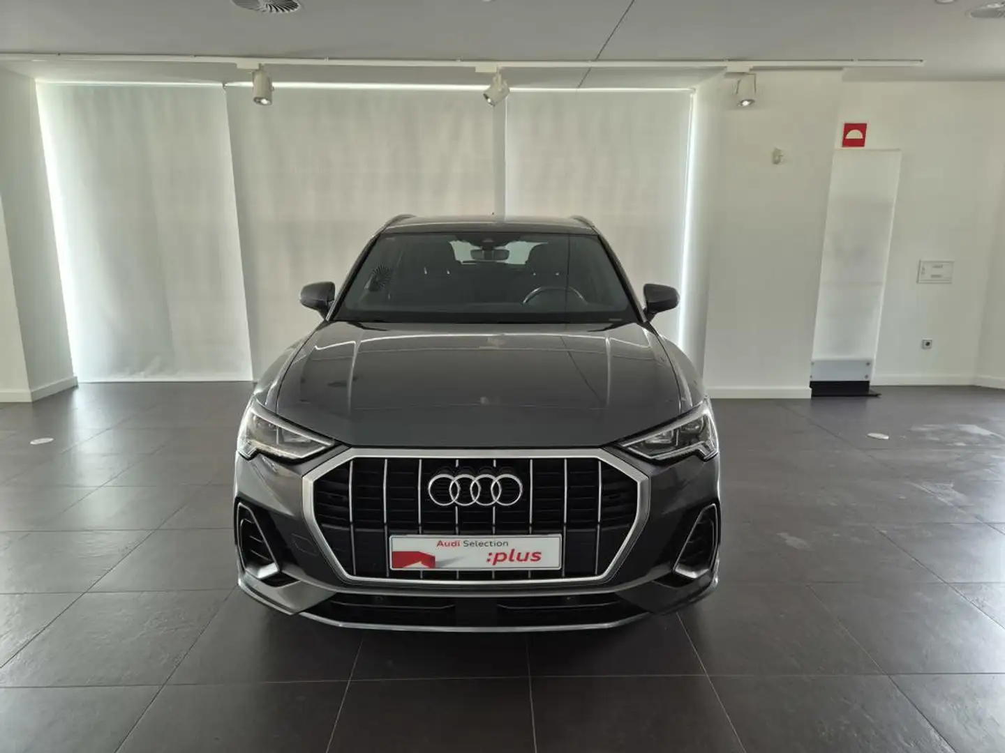 Audi Q3 35 TDI S line S tronic 110kW Gris - 2
