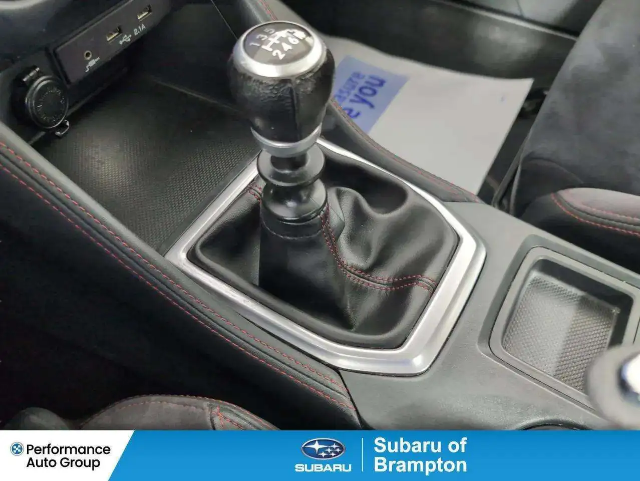 Subaru WRX снимка Subaru WRX