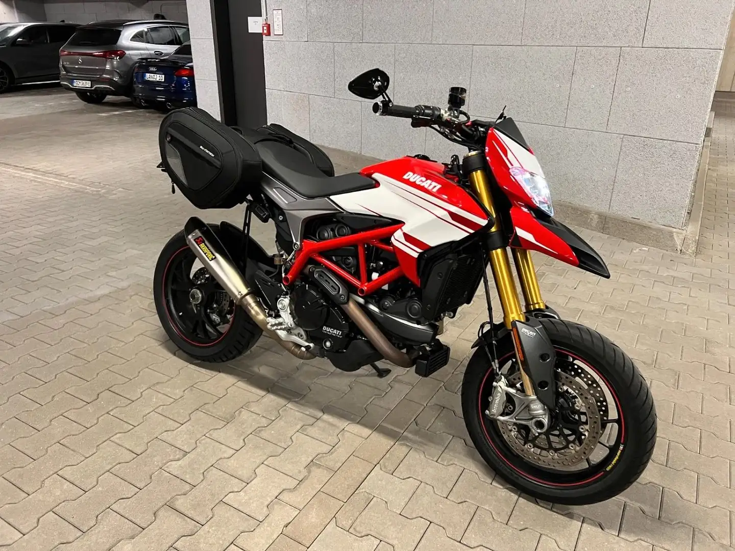 Ducati Hypermotard 939 Rojo - 1