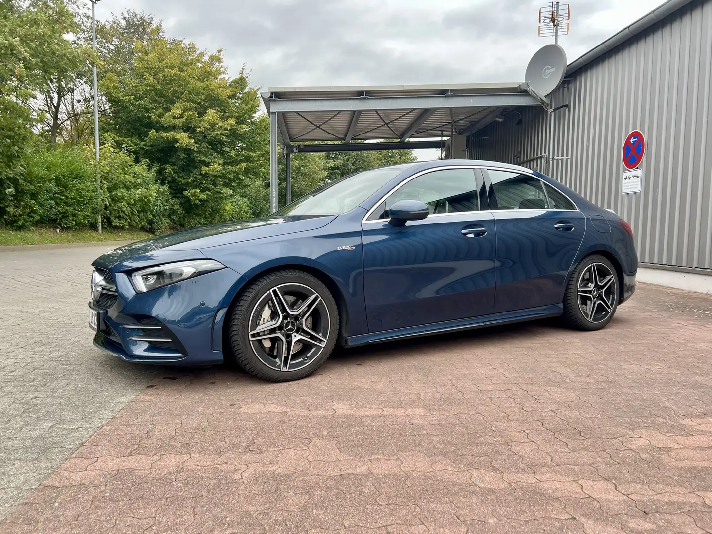 Mercedes-Benz A 35 AMG - 1 Jahr junge Sterne Garantie - 1