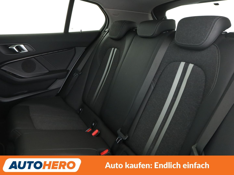 BMW 120 120i Sport Line Aut.*HUD*LED*ACC*CAM*PDC*SHZ*BT* — photo 14