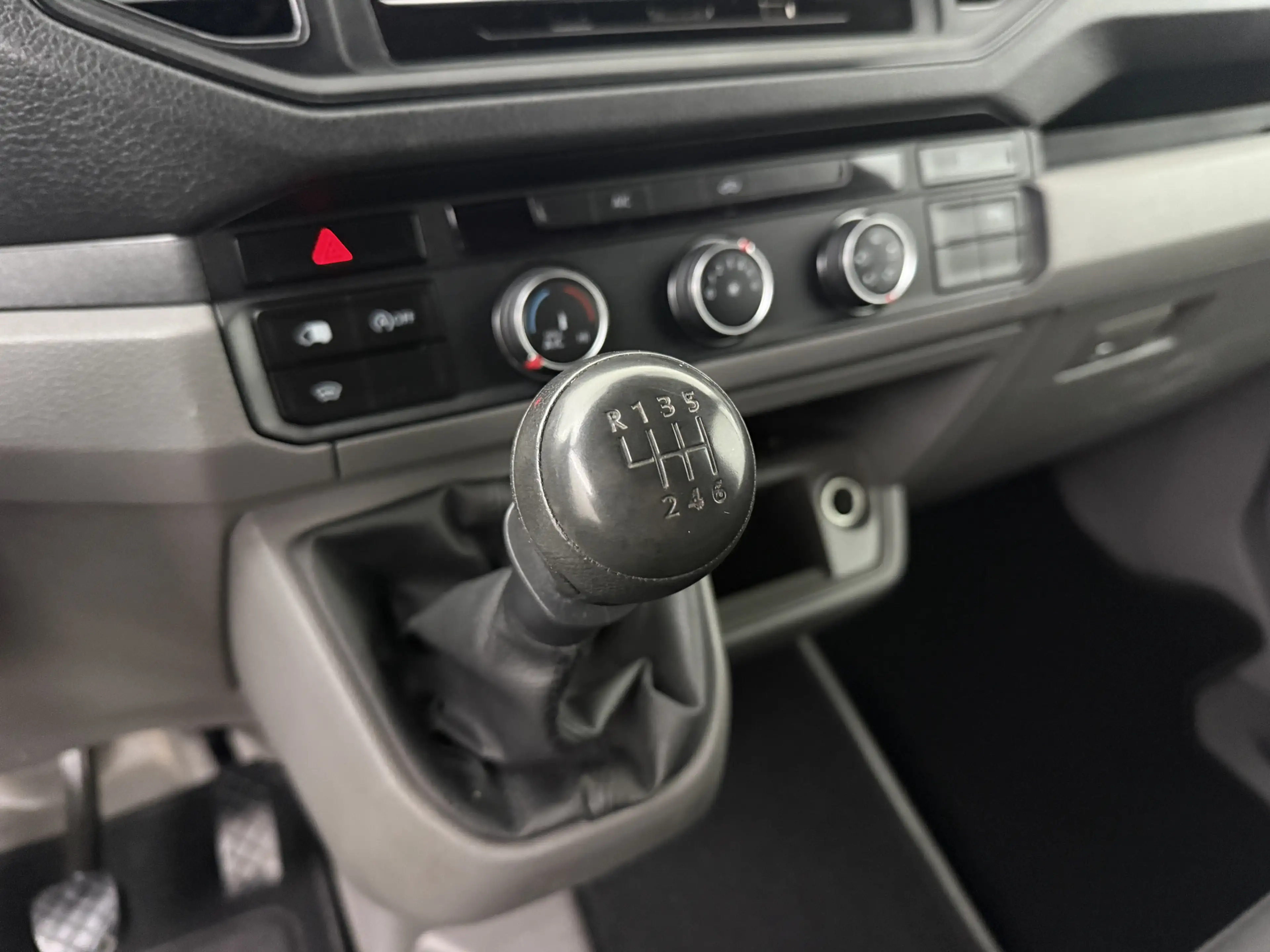 Volkswagen Crafter 2.0TDI 140PK L3H3 Comfortline Koelauto | Airco | c — photo 17