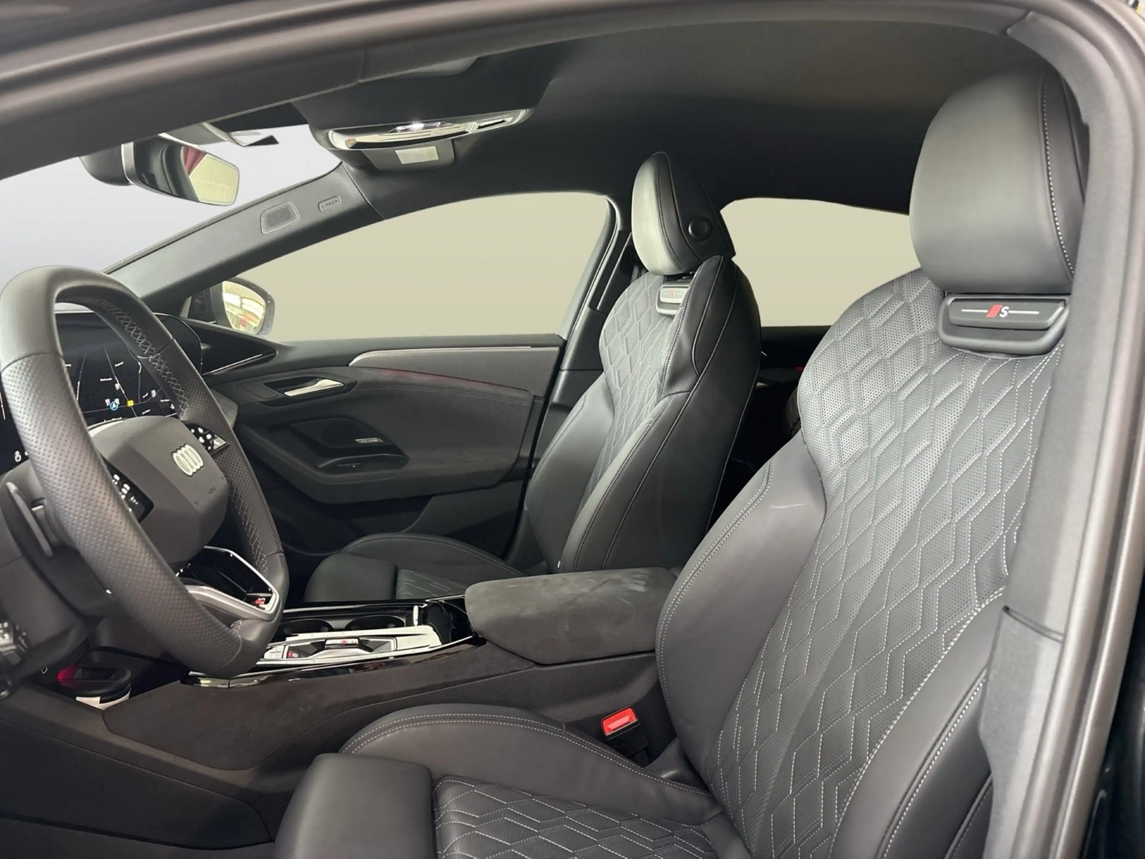 Audi A6 e-tron Sportback performance advanced B&O ACC — photo 10