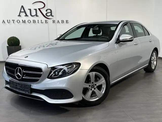 Mercedes-Benz E 220 Limousine Avantgarde NAV+LED+AHK+CARPLAY